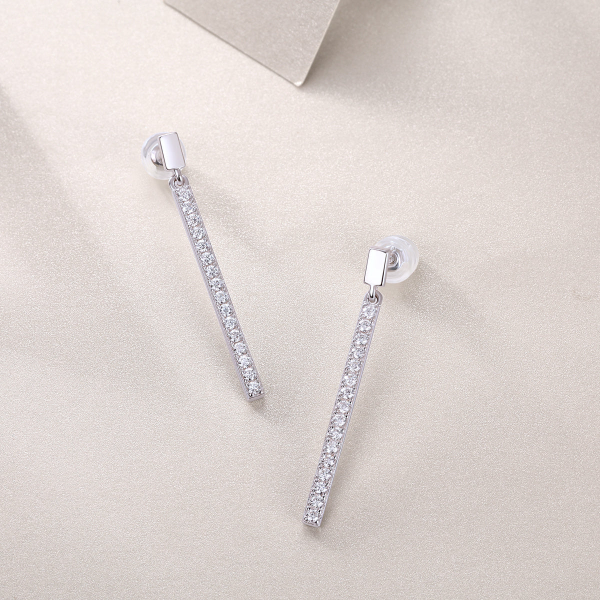 Jumping Moissanite Stud Earrings – Luxury Silver Diamond Elegance - ZENTRION