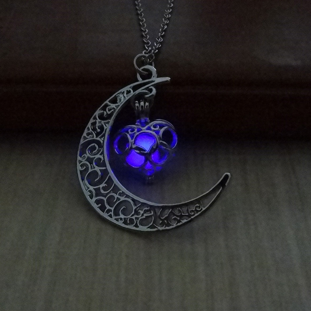 Glowing Charm Necklace – Luminous Pendant, Silver-Plated Chain, Statement Jewelry - ZENTRION 