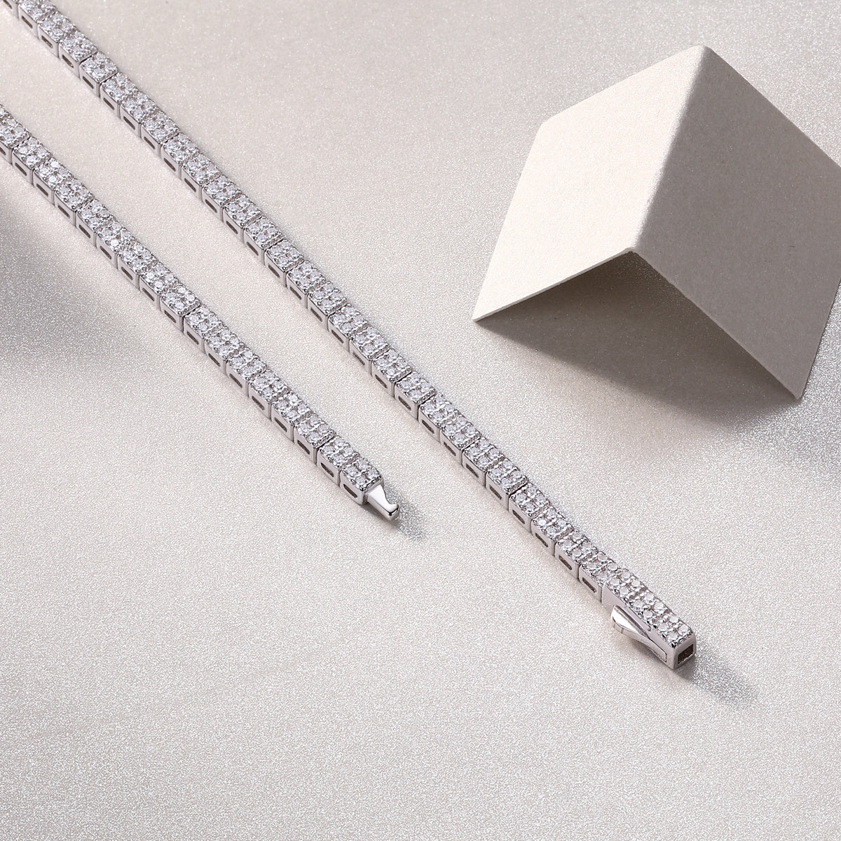 Icy Glow Moissanite Silver Necklace — S925 Unisex Diamond-Like Luxury - ZENTRION 
