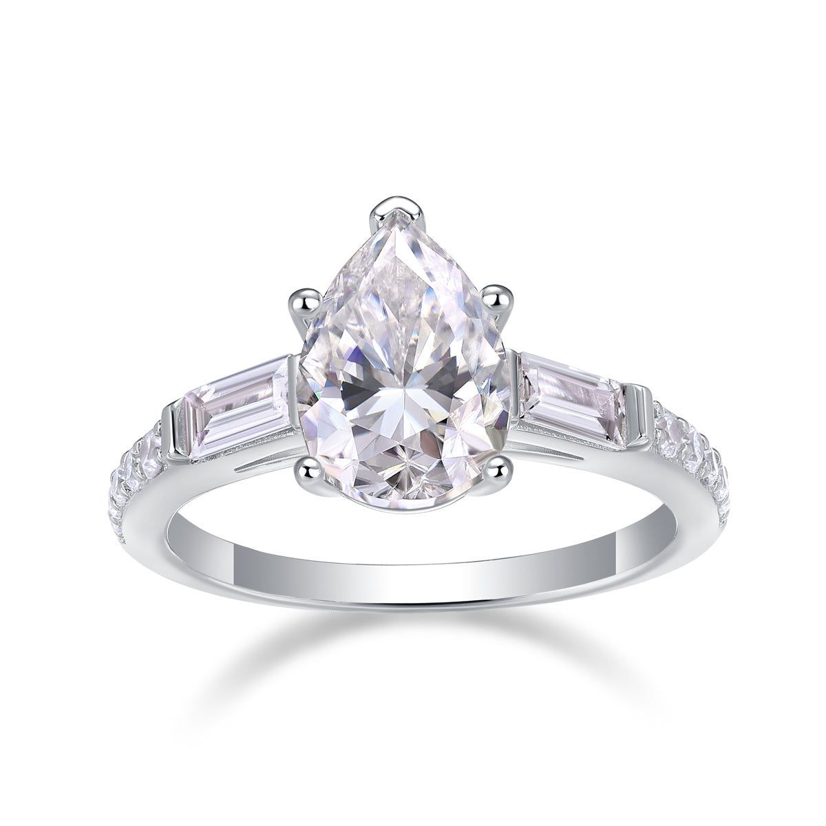 Grand Moissanite Ring – Oversized Sparkle in a Timeless Luxury Design - ZENTRION 