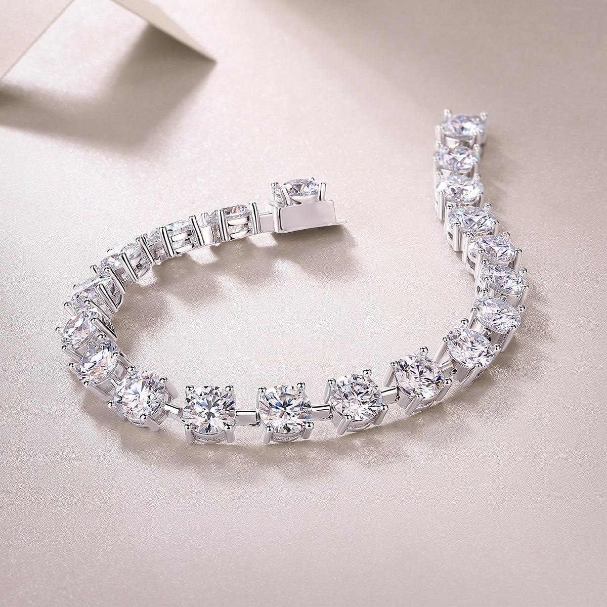 Luxury Mossan Diamond Bracelet – 925 Sterling Silver, Natural Diamond Quality - ZENTRION 