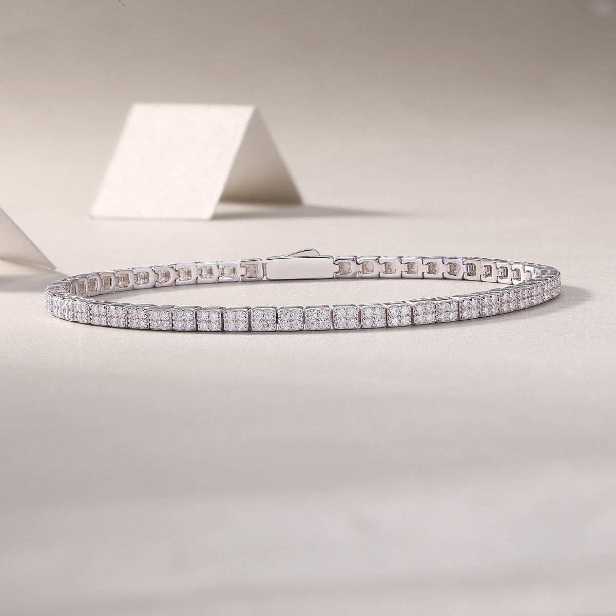 Piano Poet Moissanite Silver Bracelet — S925 Unisex Luxury with Diamond-Like Sparkle - ZENTRION 