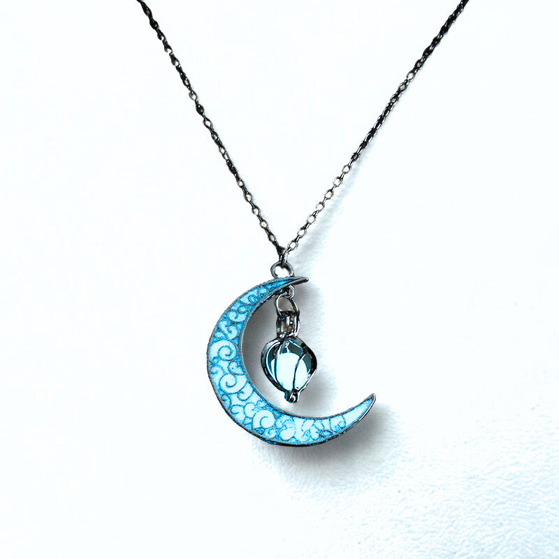 Glowing Charm Necklace – Luminous Pendant, Silver-Plated Chain, Statement Jewelry - ZENTRION 