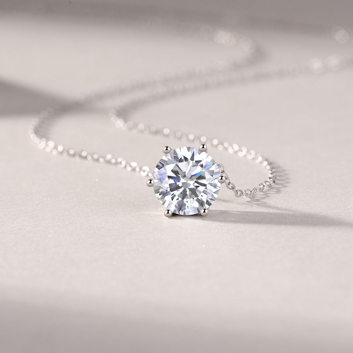 Afternoon Rose Mosan Diamond Necklace – Exquisite Luxury with Timeless Brilliance - ZENTRION 