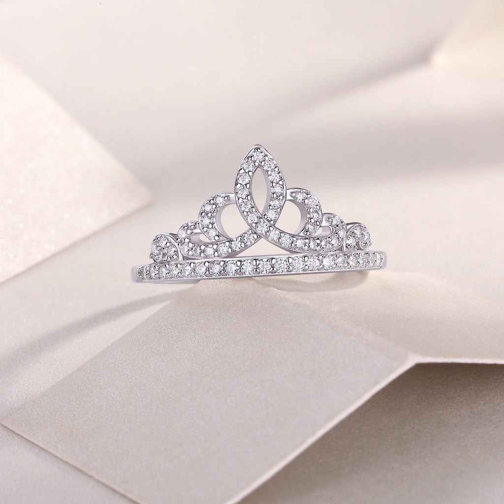 Crown Diamond Moissanite Silver Ring — Luxury Style with Radiant S925 Design - ZENTRION 