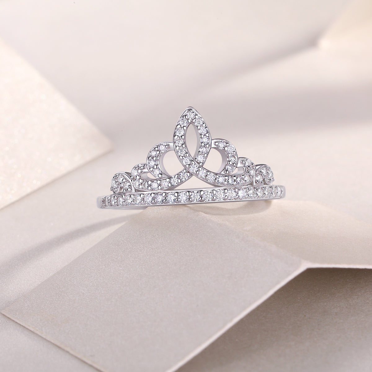 Crown Diamond Moissanite Silver Ring — Luxury Style with Radiant S925 Design - ZENTRION 