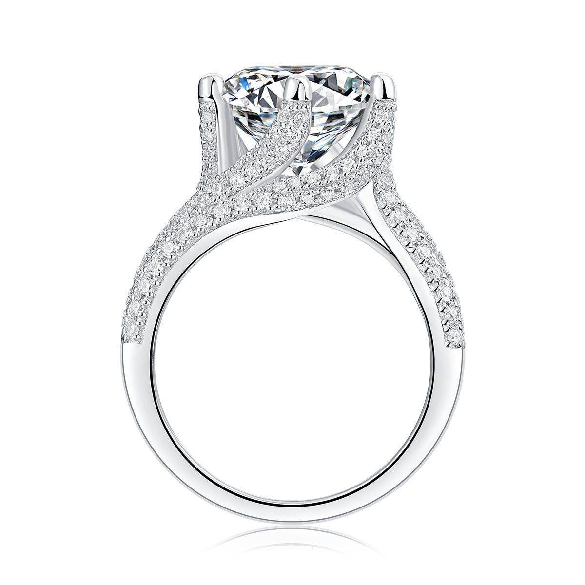 Bold Moissanite Ring – Oversized Brilliance in a Luxury Design - ZENTRION 