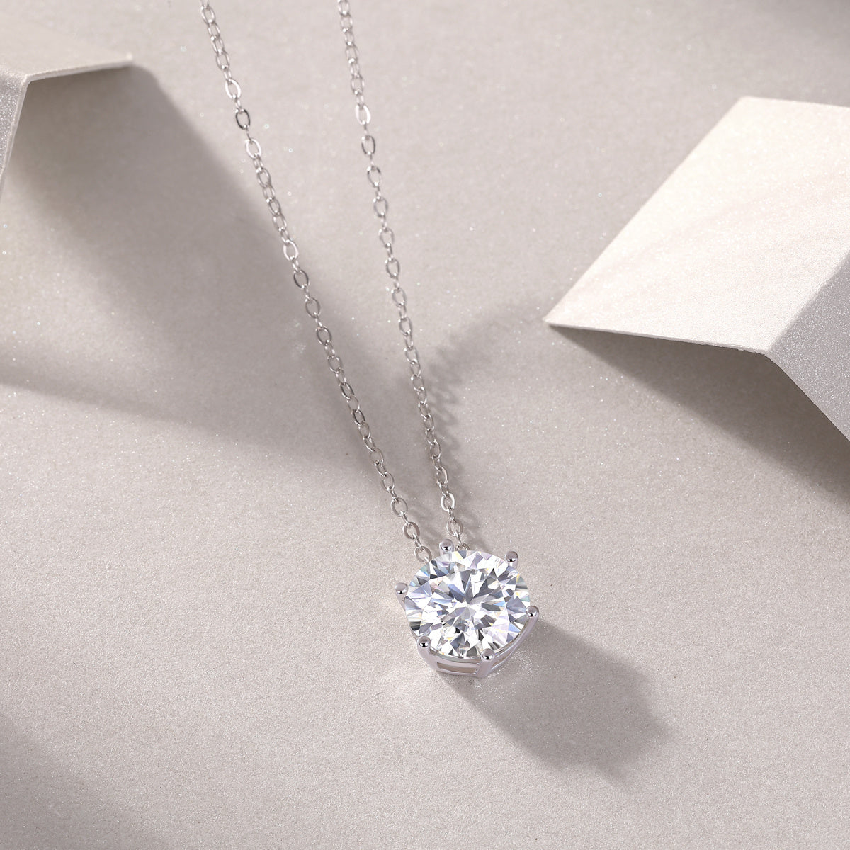 Afternoon Rose Mosan Diamond Necklace – Exquisite Luxury with Timeless Brilliance - ZENTRION 
