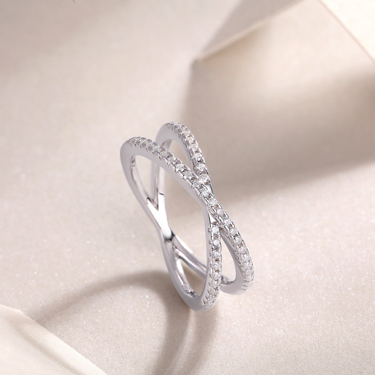 Moissanite Double Band Ring – Timeless Luxury in a Diamond-Like Stone - ZENTRION 