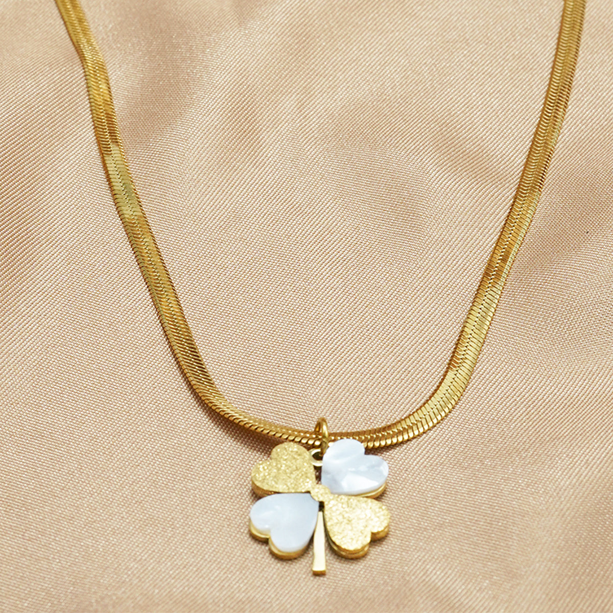 Double Luck Necklace – 18K Gold-Plated Four Leaf Clover Charm, Hypoallergenic & Tarnish-Free - ZENTRION 
