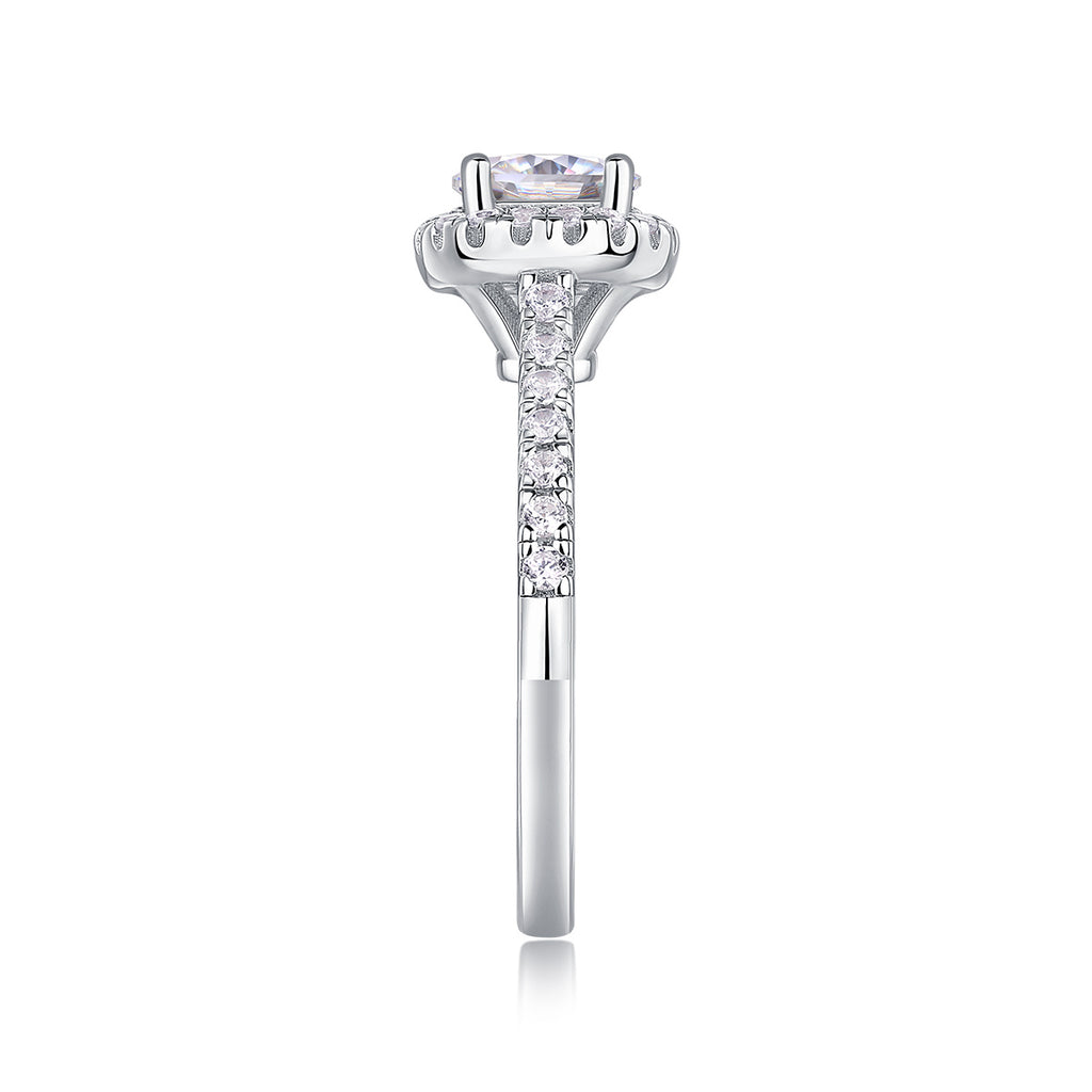 Timeless Romance – Moissanite Silver Ring for Lovers (Size Options Available) - ZENTRION
