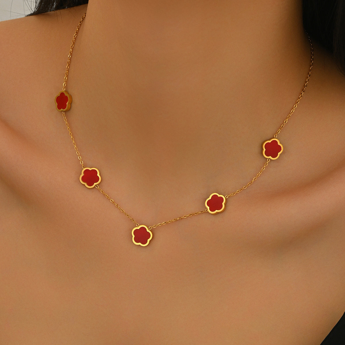 Five-Leaf Clover Necklace – 18K Gold Plated, Hypoallergenic & Handmade - ZENTRION 