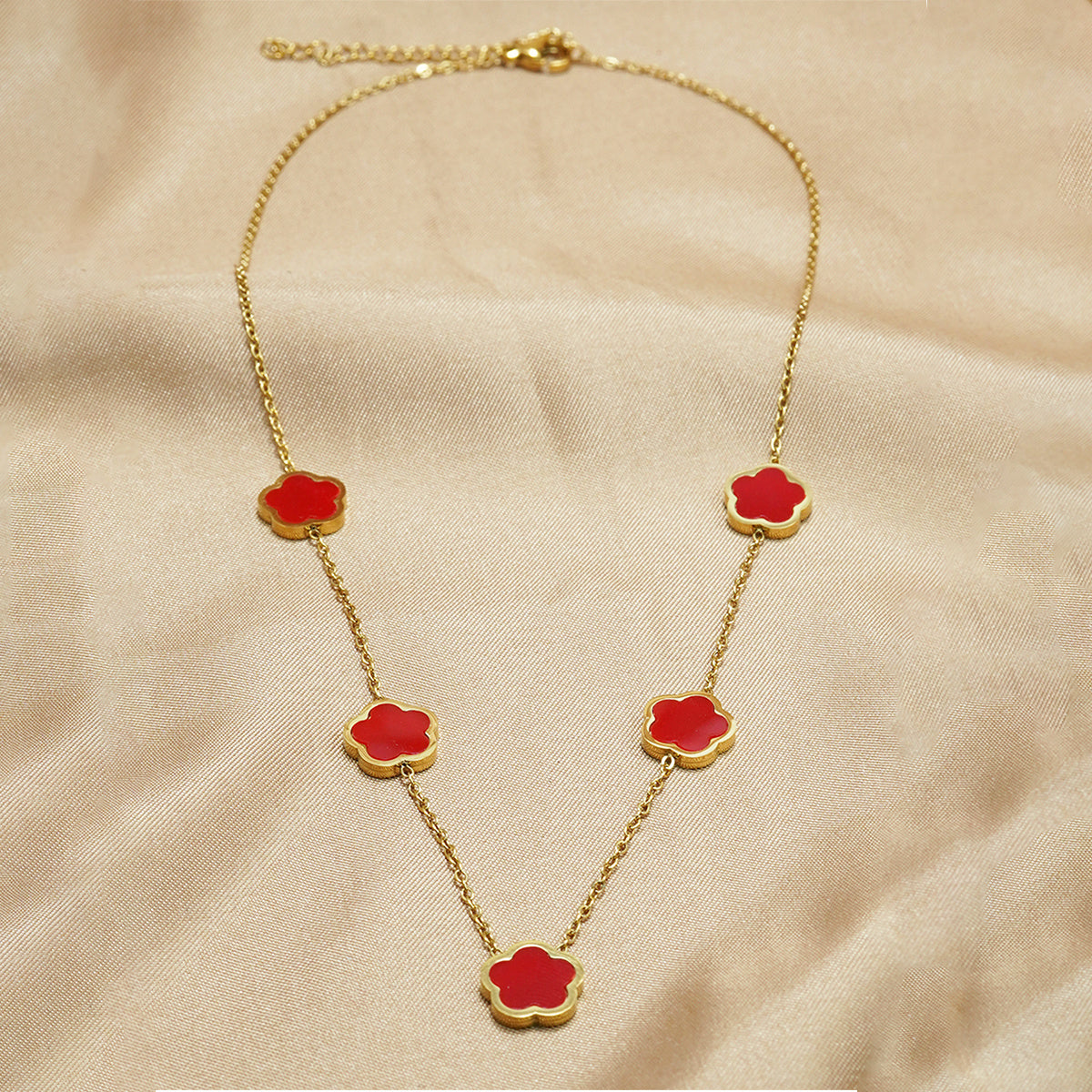 Five-Leaf Clover Necklace – 18K Gold Plated, Hypoallergenic & Handmade - ZENTRION 